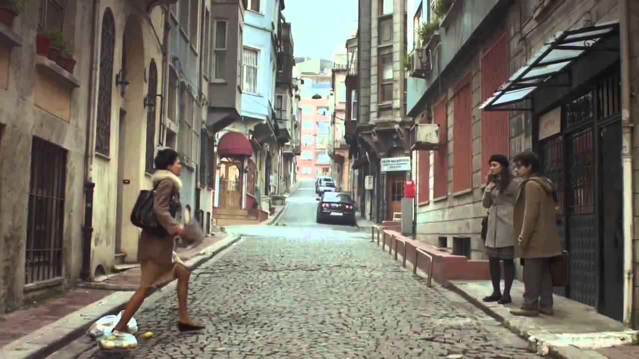 日本人視点で楽しむ現代トルコ音楽 第６回　Yalın – Keyfi Yolunda, Aşkı Sonunda